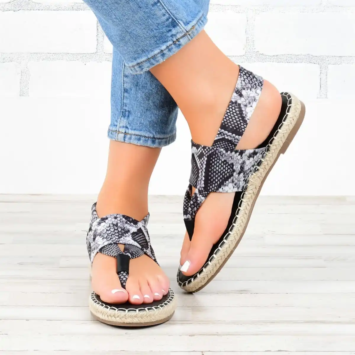 

Chaussures Femme Summer Fashion Hemp Rope Animal Print Casual Flat Roman Sandals Sandalias De Verano Para Mujer 2023 New