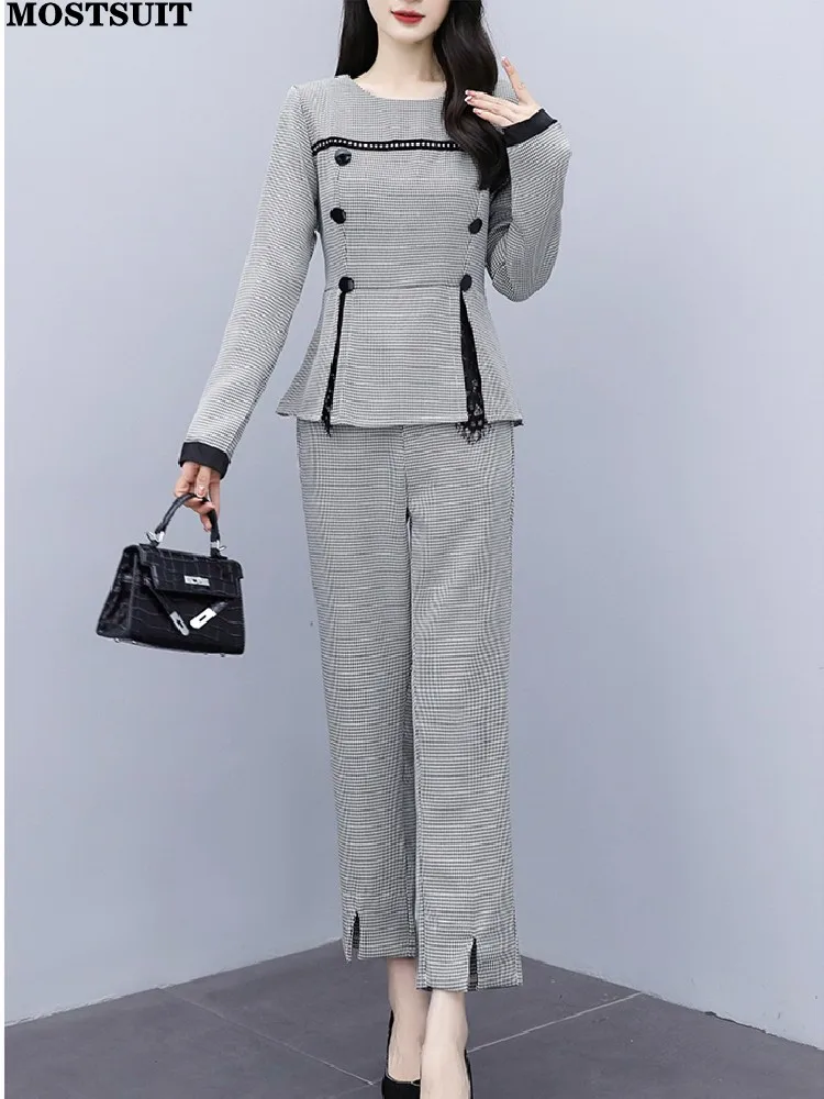 

Женский офисный брючный костюм, комплект из двух предметов, Топ с длинным рукавом и брюки с разрезом, осень 2023