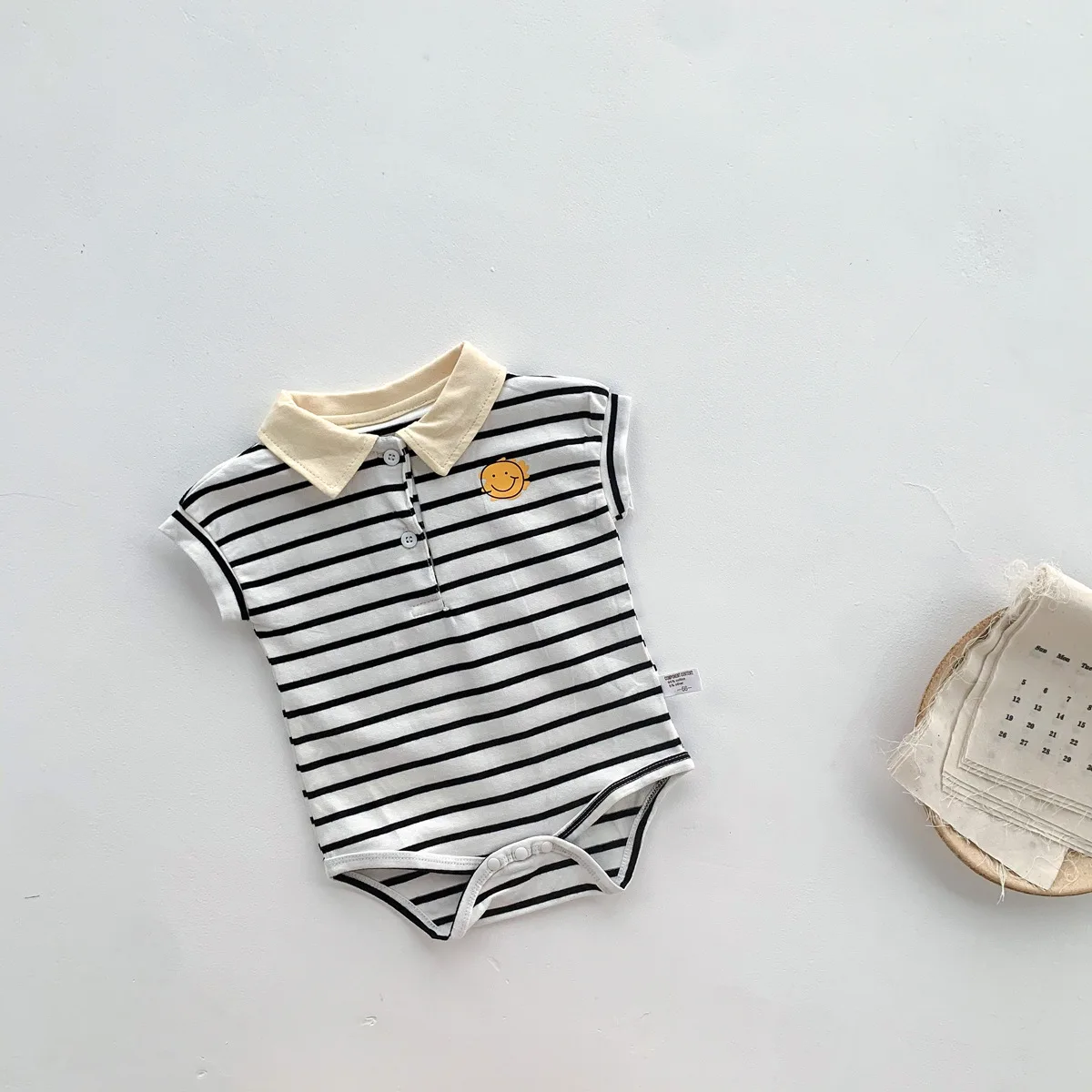 

Комбинезон детский хлопковый в полоску, с отложным воротником, без рукавов