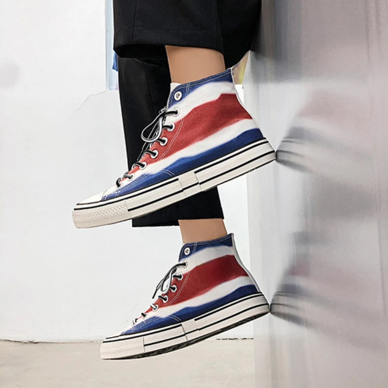 

New Men Casual Fashion Canvas Shoes Striped Graffiti Trendy Walking Shoes Round Toe High Top Lace Up Lightweight Training Shoes
