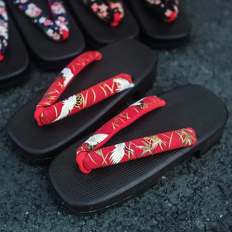 

Women's Summer Sandals Classic Japan Geta Plastic Mid Heel Flip Flops Fashion Outdoor Slippers Clogs Cosplay Shoes
