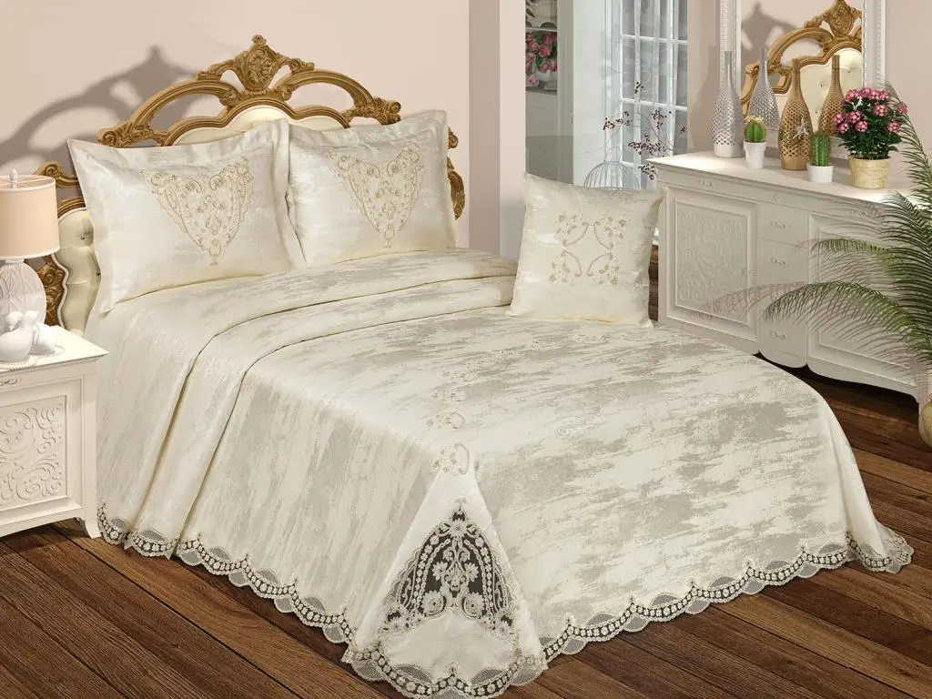 

French Mimosa Double Bed Cover Cream