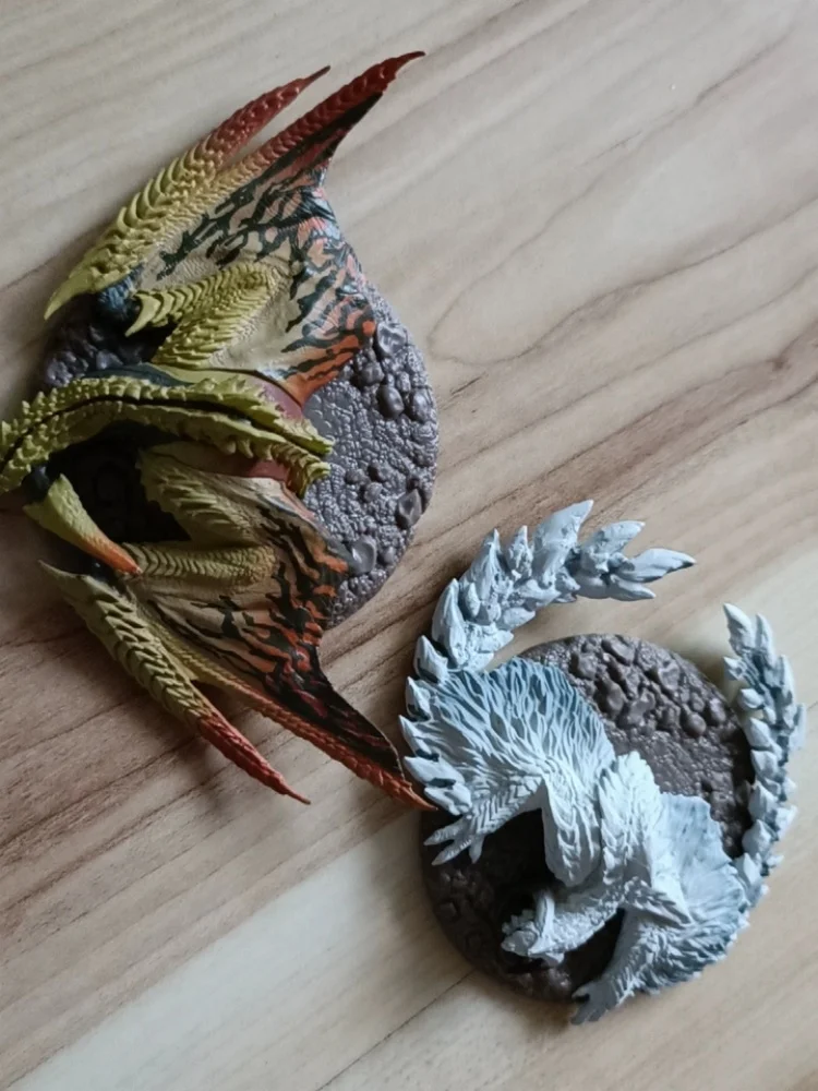 Фото Оригинальная коллекционная мини-фигурка Bandai Gashapon Monster Hunter Vol 4 Capture Team: Раджанг, Фростфанг, Нарва. Настольная модель для демонстрации. №3