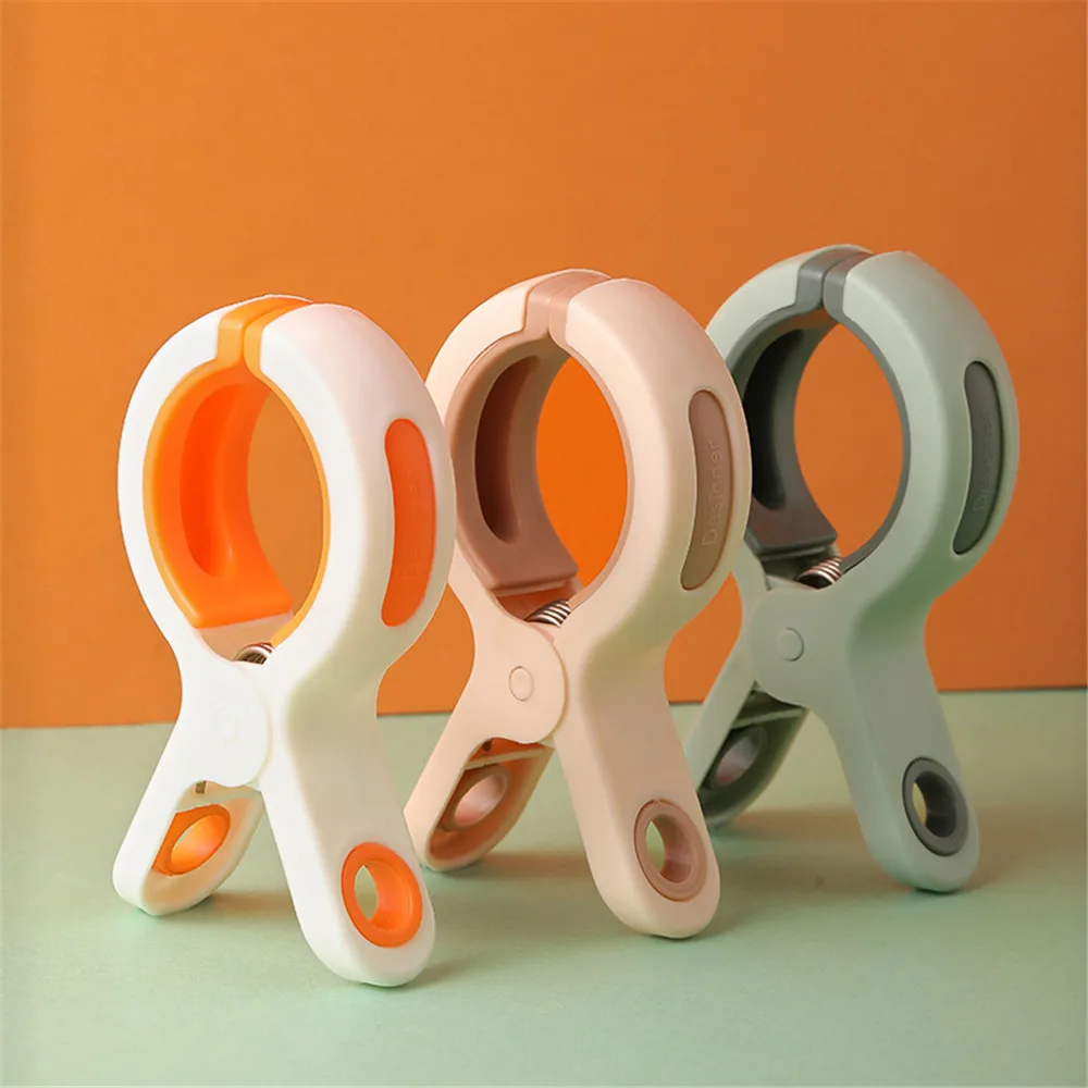

3pcs Clothes Pegs Plastic Hanger Clips Windproof Clothespins Home Large Clothes Clips for Drying
