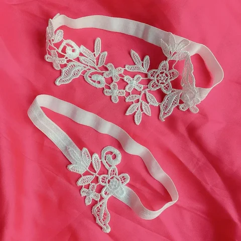 Кружевные свадебные подвязки