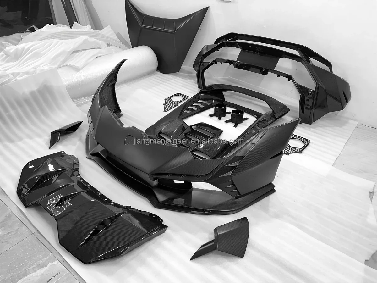 Комплект Lamborghini Tecnica для сухого корпуса из углеродного волокна автомобильные