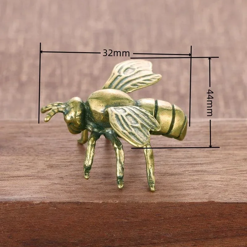 

Латунные фигурки пчел