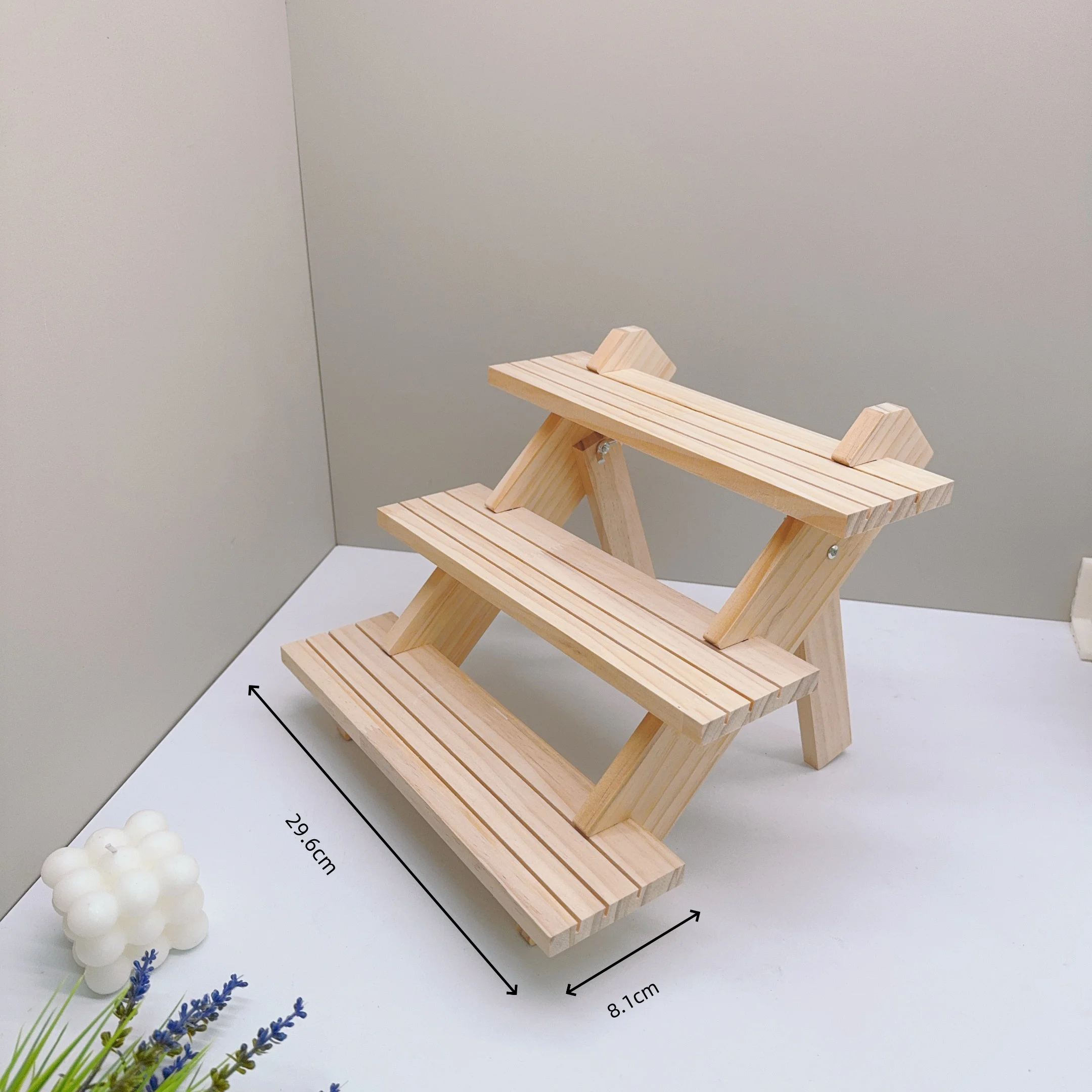 

Деревянная многоуровневая подставка для сережек