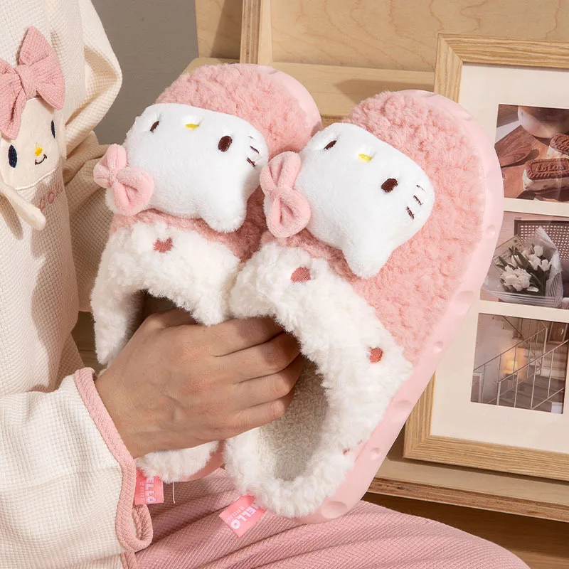 

Зимние Детские хлопковые тапочки Sanrio, Hello Kitty Kuromi 2023, сохраняют тепло, детские сандалии на толстой подошве и бархатные Нескользящие комнатные сандалии для девочек