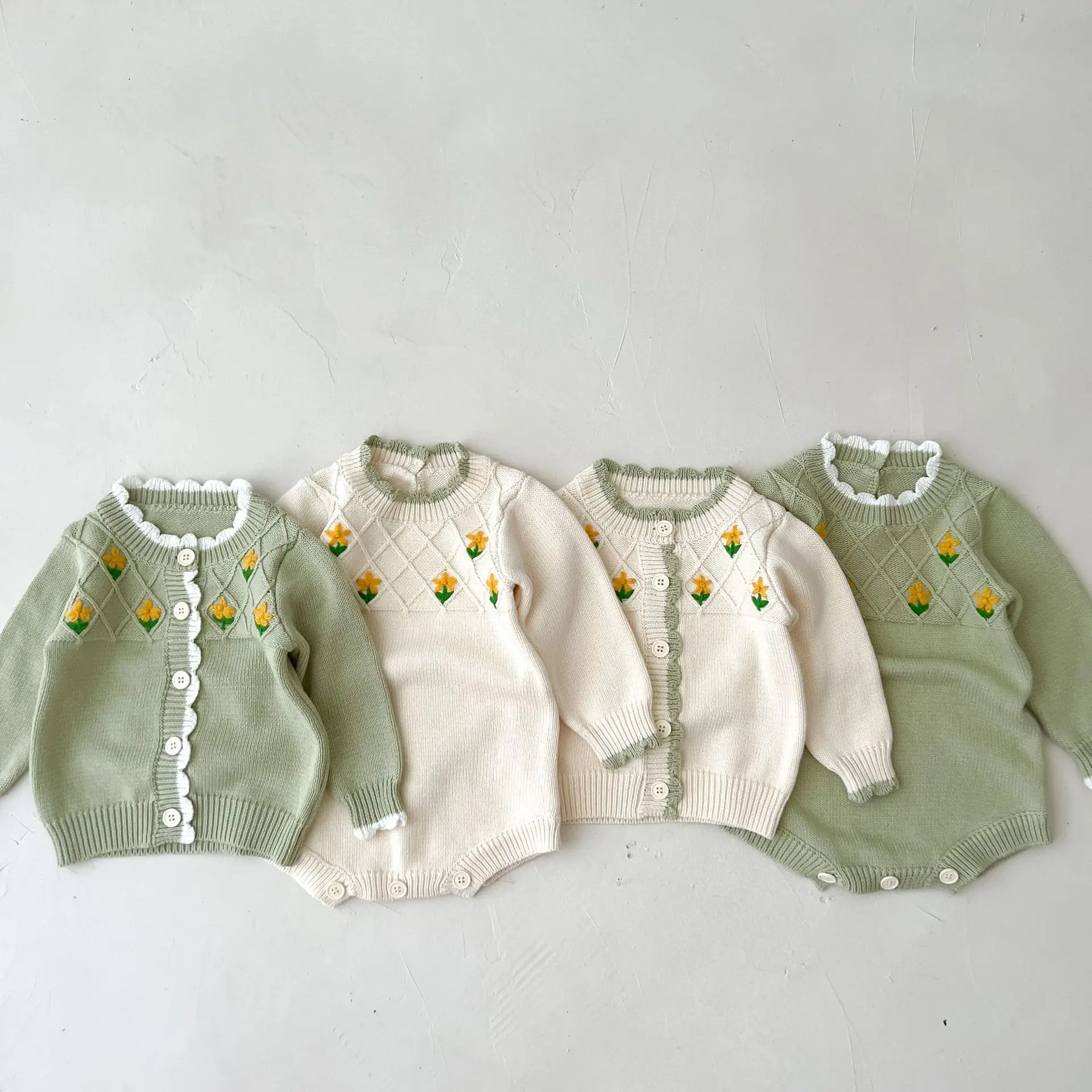 

2022 Autumn Winter New Girl Baby Flower Knitted Cardigan Sweater Boy Infant Fashion Long Sleeve Tops Toddler Cotton Coat Clothes