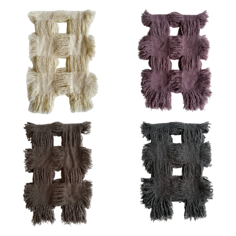 Потертый шарф для зимы и осени. Шаль девочек 2000-х. Шарф повседневной уличной