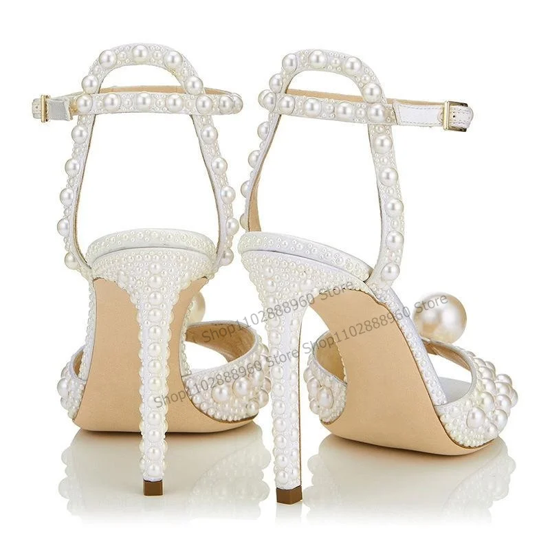 Рисунок 2 - Сандалии женские на шпильке