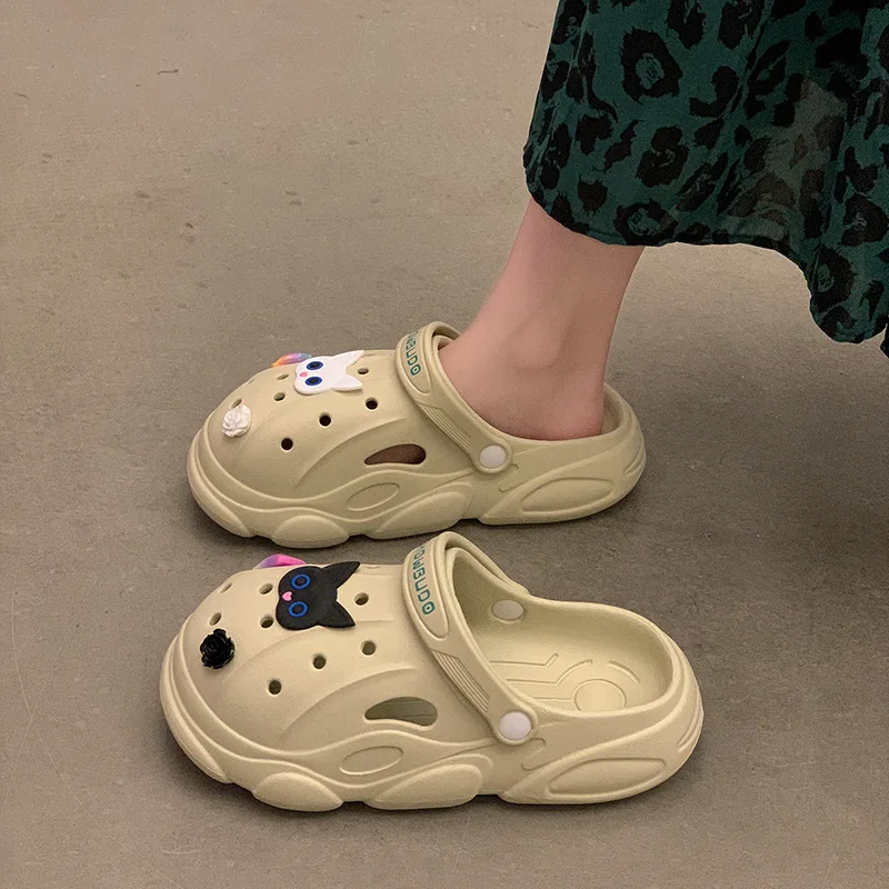 Fashion Cartoon Hole Shoes Women's 2022 Summer New Thick Bottom Cloud Feeling Baotou Half Slippers Flip Flops