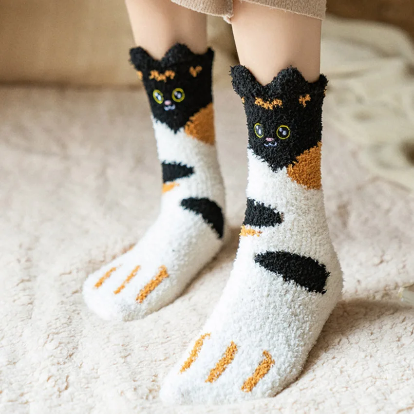 High Quality Soft Winter Cute Cat Paw Cartoon Animals Pattern Cotton Woman Warmth Floor Socks Gifts For Ladies Crew Sox