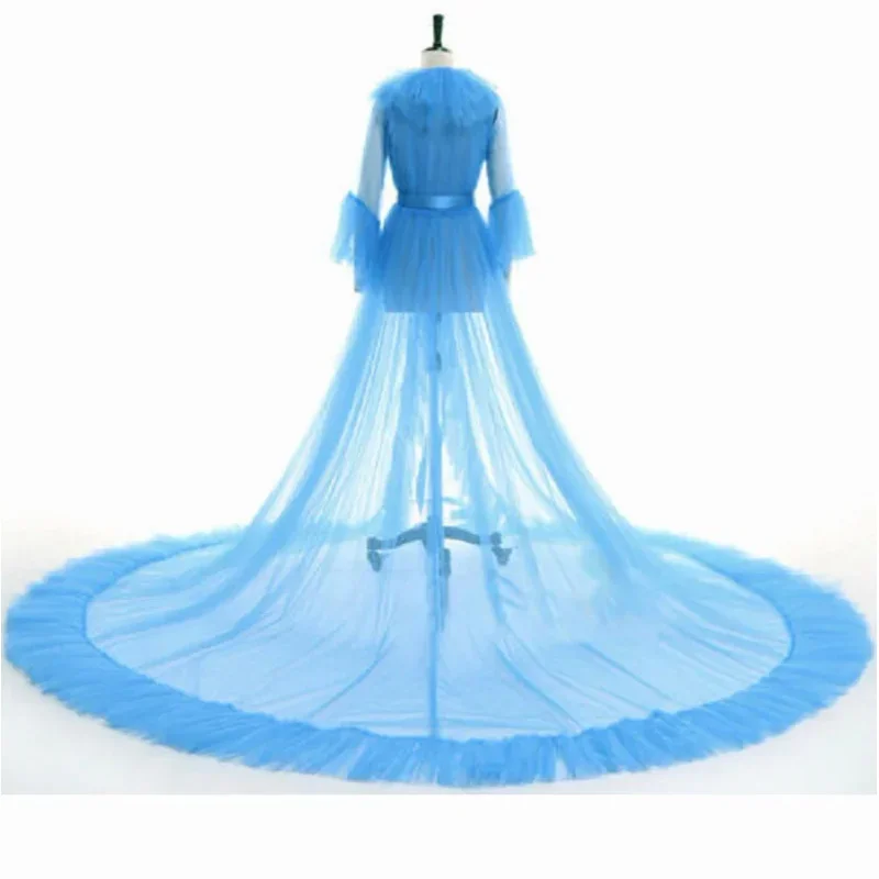 Женское полупрозрачное свадебное платье фатиновое невесты с пушистыми краями и