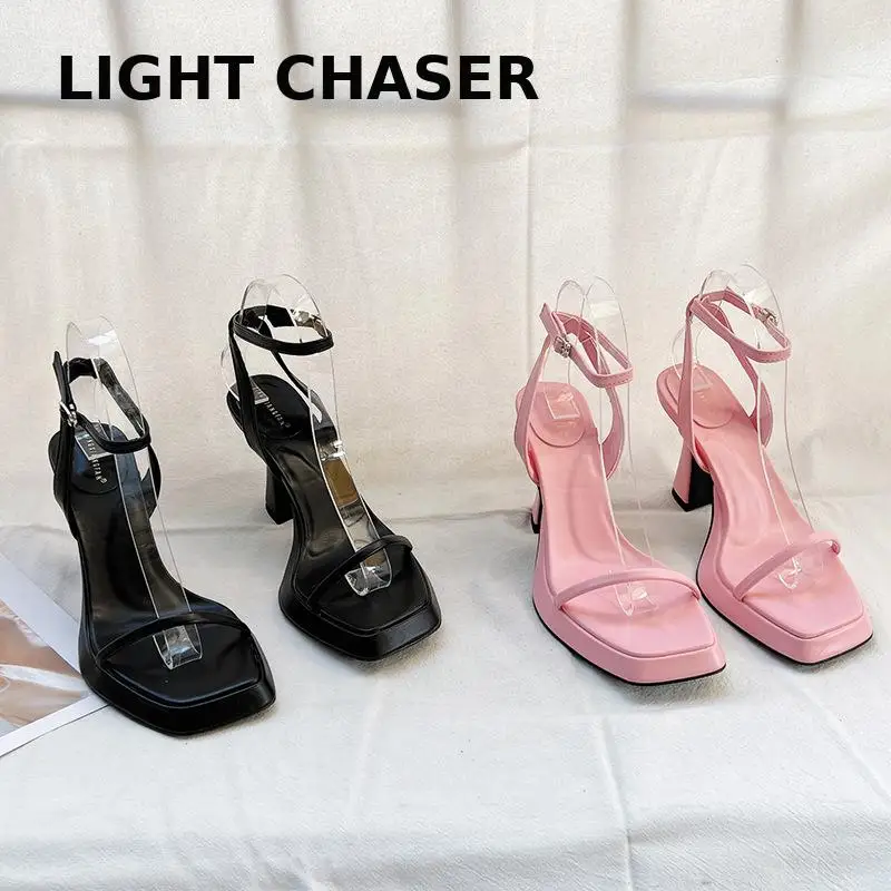 

2022 New Spring And Summer Thick Heels With High Heels Women's Designer Pink Sexy Waterproof Platform Square Toe Sandals Women