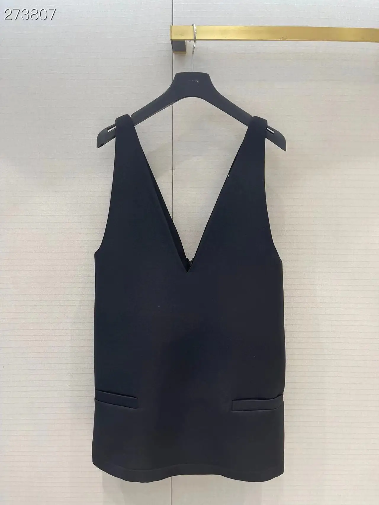 

Fyion Runway Fashion 2022 Spring Summer Vintage Mini Dress Women Sleeveless Black V-Neck Hot Sale Dresses