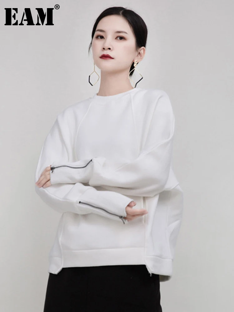 

[EAM] Loose Fit White Zipper Spliced Sweatshirt New Round Neck Long Sleeve Women Big Size Fashion Spring Autumn 2022 1DD5133