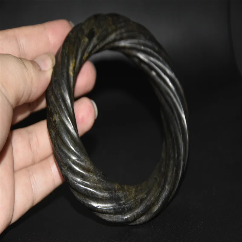 Браслет из метеорита с узором красной горы