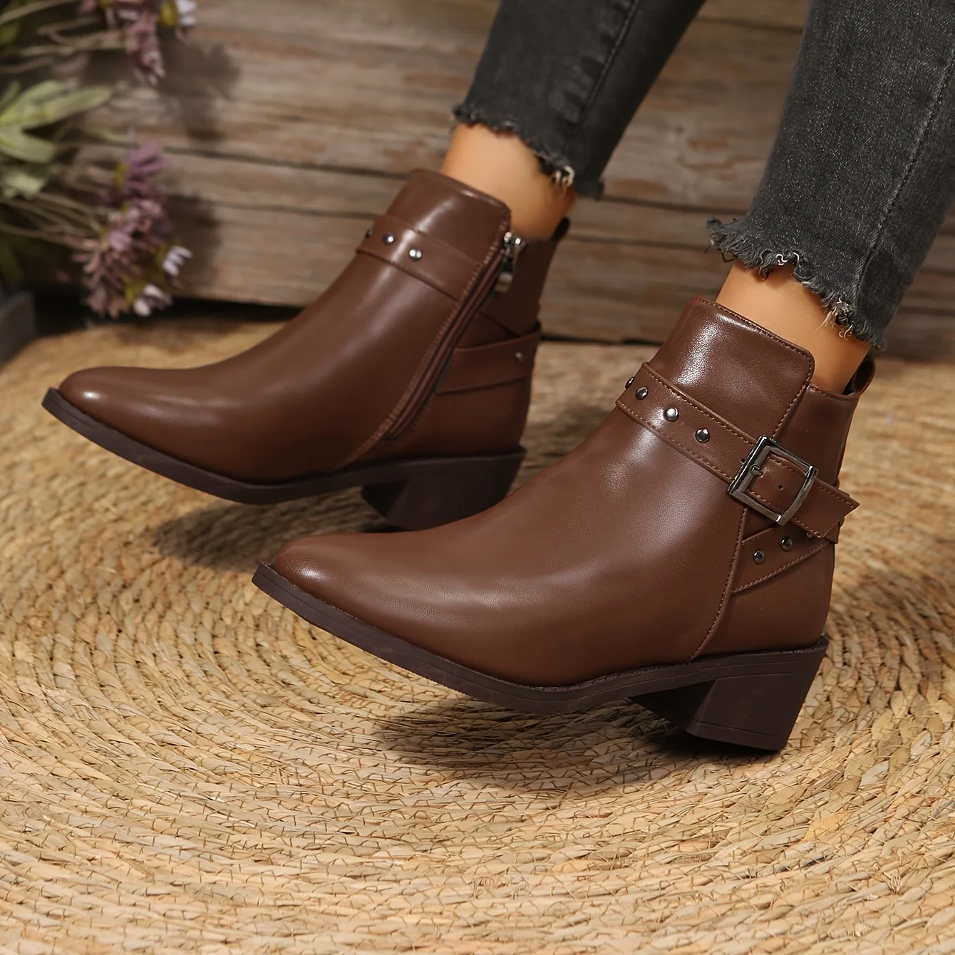 Женские фотоботинки на молнии темно-коричневые короткие ботинки с металлической