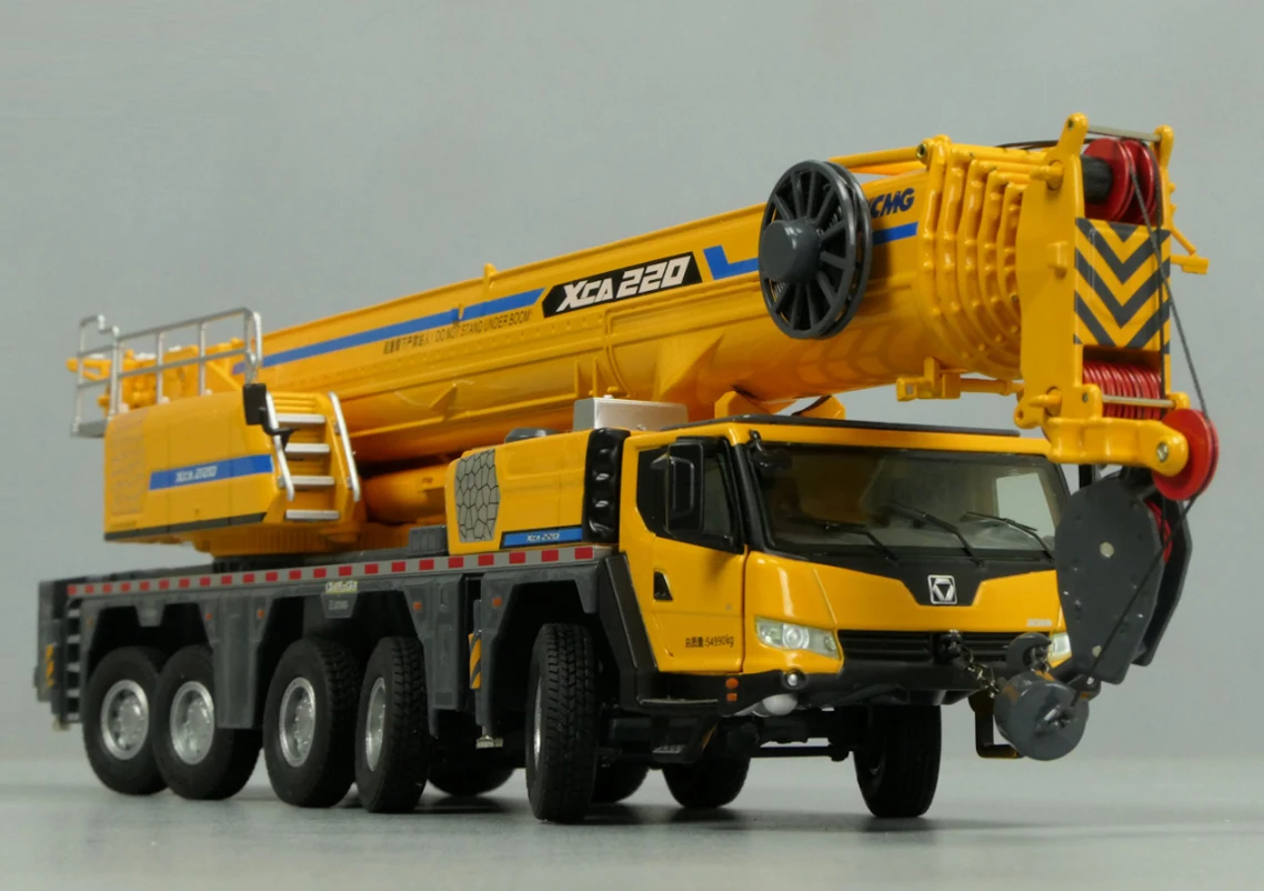 

1:50 Scale XCMG XCA220 Truck Crane Model All Terrain Crane Gift