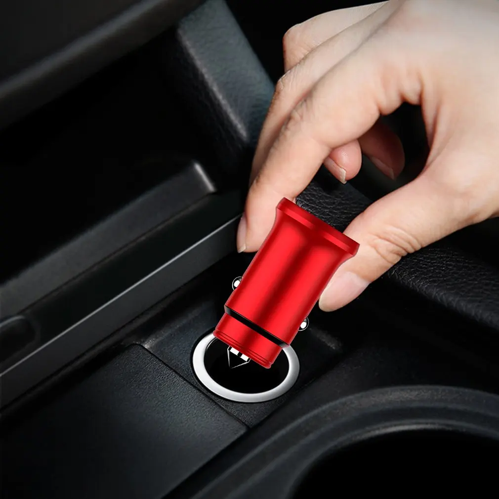 Автомобильное зарядное устройство Mini с двумя USB-портами автомобильное для