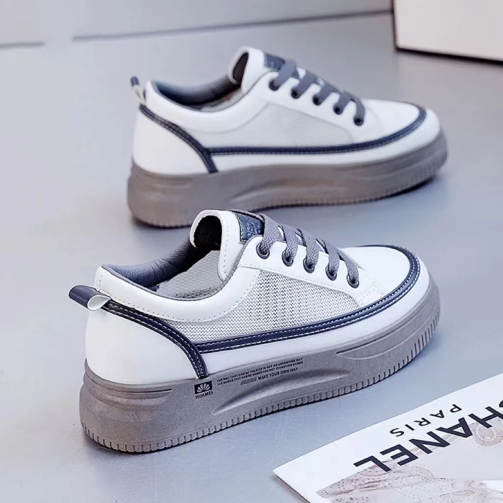 

White shoe female 2022 new hot style summer with breathable mesh surface leisure shoes joker sandals