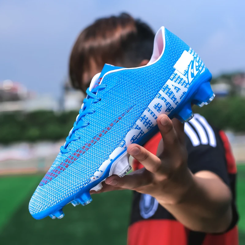 Men's Anti-Slip Long Spike Football Boots Ultralight FG/TF Soccer Shoes Boys Soccer Boots Kids Outdoor Training Soccer Sneakers