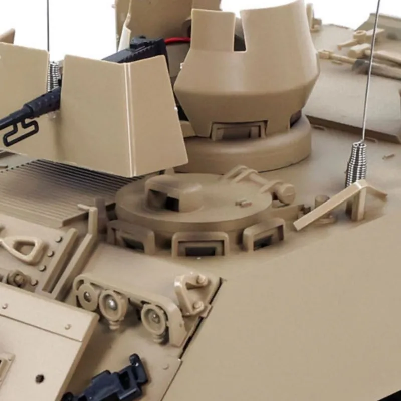Фото Радиоуправляемая модель танка RTR Tongde 1/16 M2412-B M113A1 ACAV с ИК-датчиком, вращением турели на 360°, эффектом дыма, звуком и радиоуправлением, электрическая модель Panzer №1