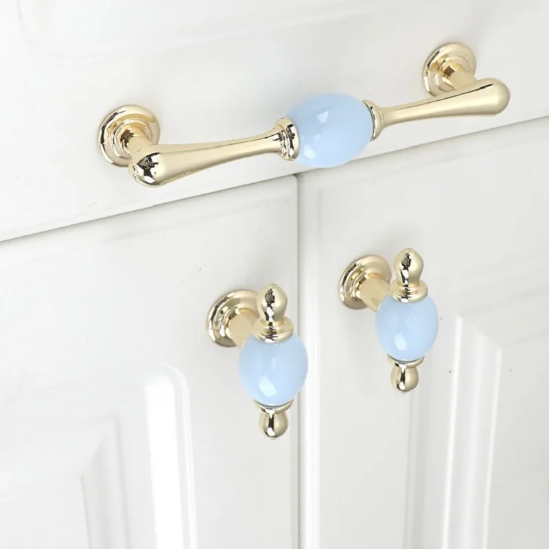 Дверца гардероба в европейском стиле Золотая керамическая ручка Современный