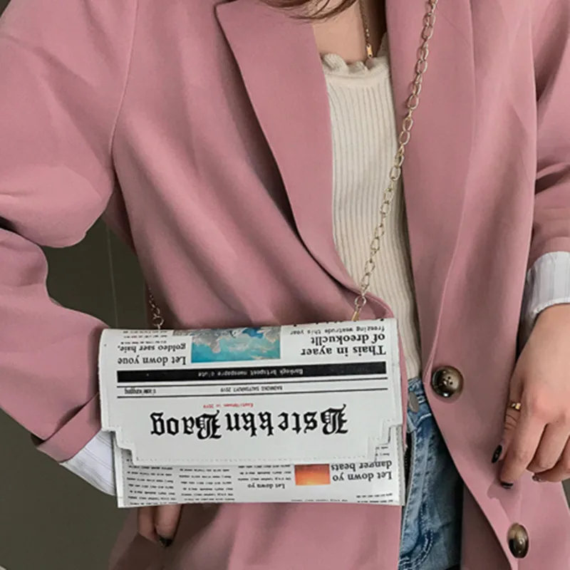 

2022 Women Joker Messenger Bag Chain Shoulder Bag Personality Fashion Small Square Newspaper News Styling Bags Wholesale