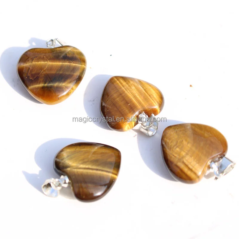 

Одна штука, недорогая цена, подвеска в виде натурального искусственного камня с кристаллом в виде мини-сердца