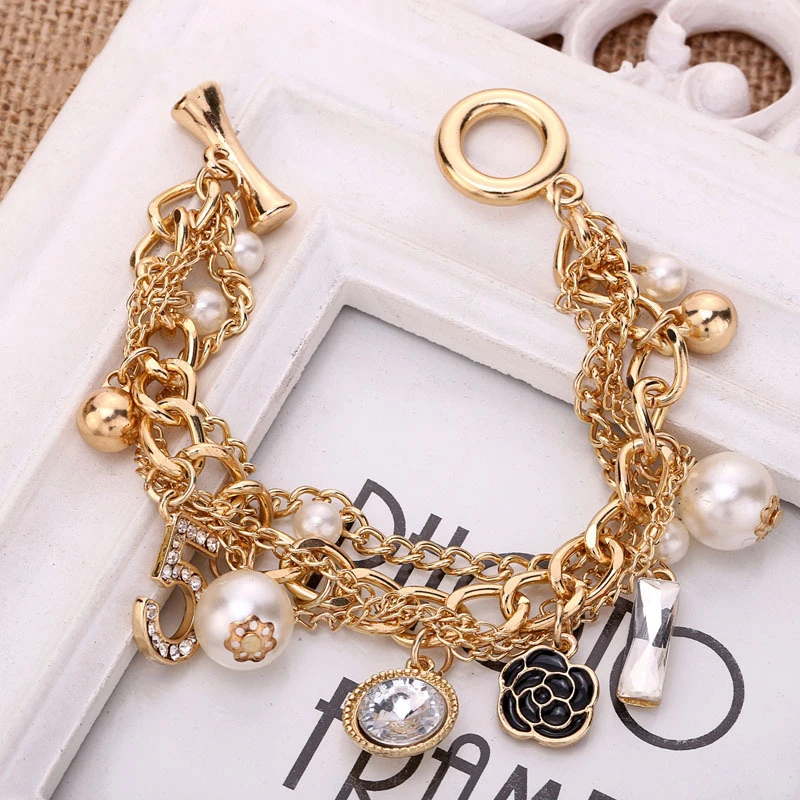 

Women Fashion Pearl Crystal 5 Number Bracelet Double Layers Fashion Exquisite Camellia Chains Elegant Lady Classic Bracelets
