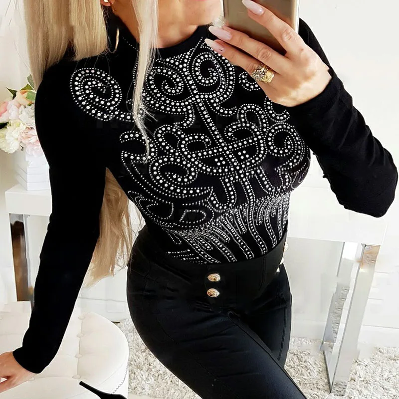 

Новая женская футболка с имитацией жемчуга, черная футболка с круглым вырезом в стиле High Street, универсальная женская модная футболка с длинн...