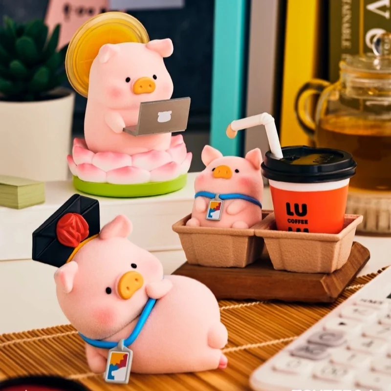 Фото Оригинальная фигурка TOYZEROPLUS LuLu Piggy Flocked Blind Box из серии Too Much Pig Work, ПВХ, украшение для стола, подарок для взрослых и офисных работников №2
