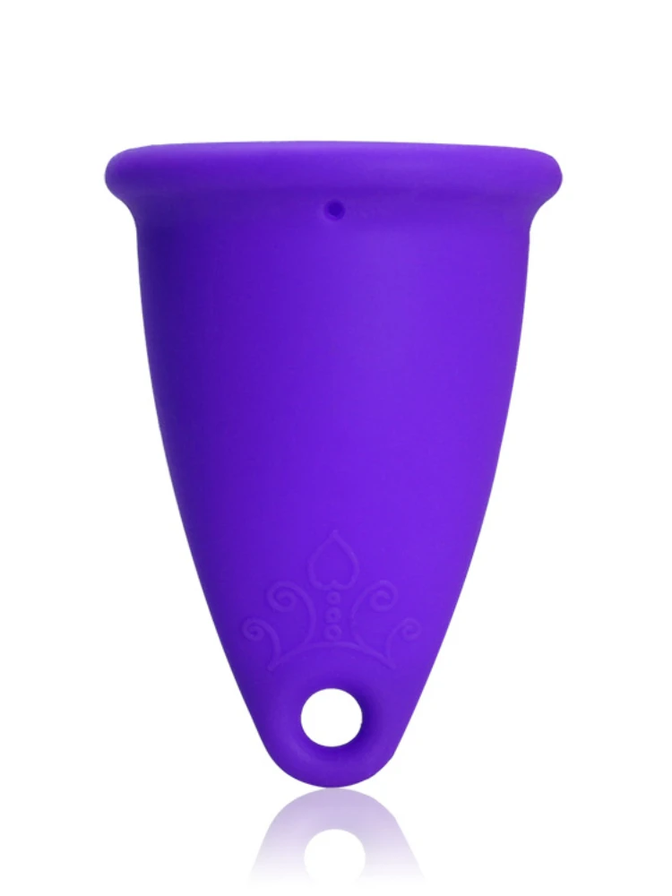Многоразовая менструальная чаша с плоской посадкой