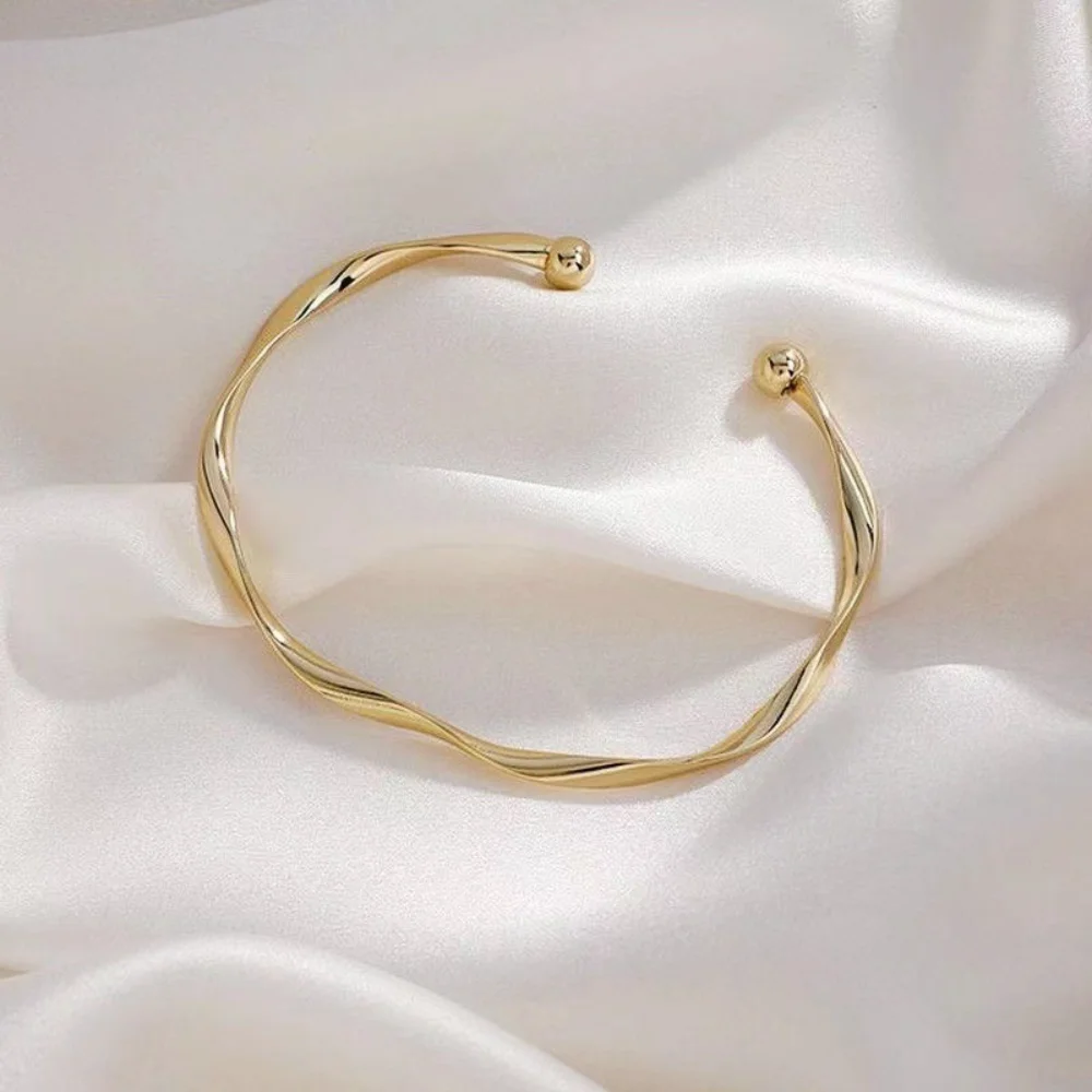 

Korean Fashion Mobius Bracelets for Women Men Endless Love Opening Cuff Adjustable Bangle Couple Wedding Friendship Jewelry Gift