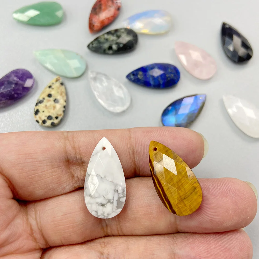 Подвеска из натурального камня тигровый глаз 13 х25 мм