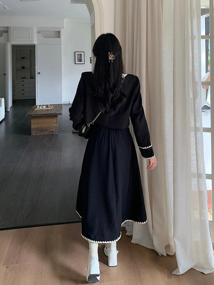 Женская осенне-зимняя черная повседневная куртка больших размеров на эластичной