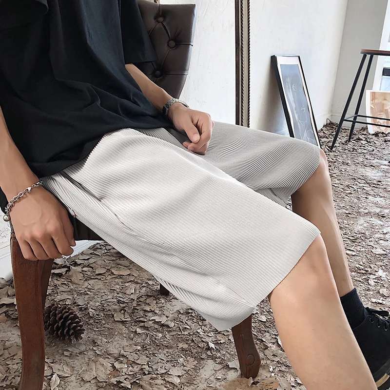 

Summer Ice Silk Shorts Men Fashion Casual Oversized Pleated Shorts Mens Japanese Loose Straight Shorts Mens Beach Shorts M-2XL