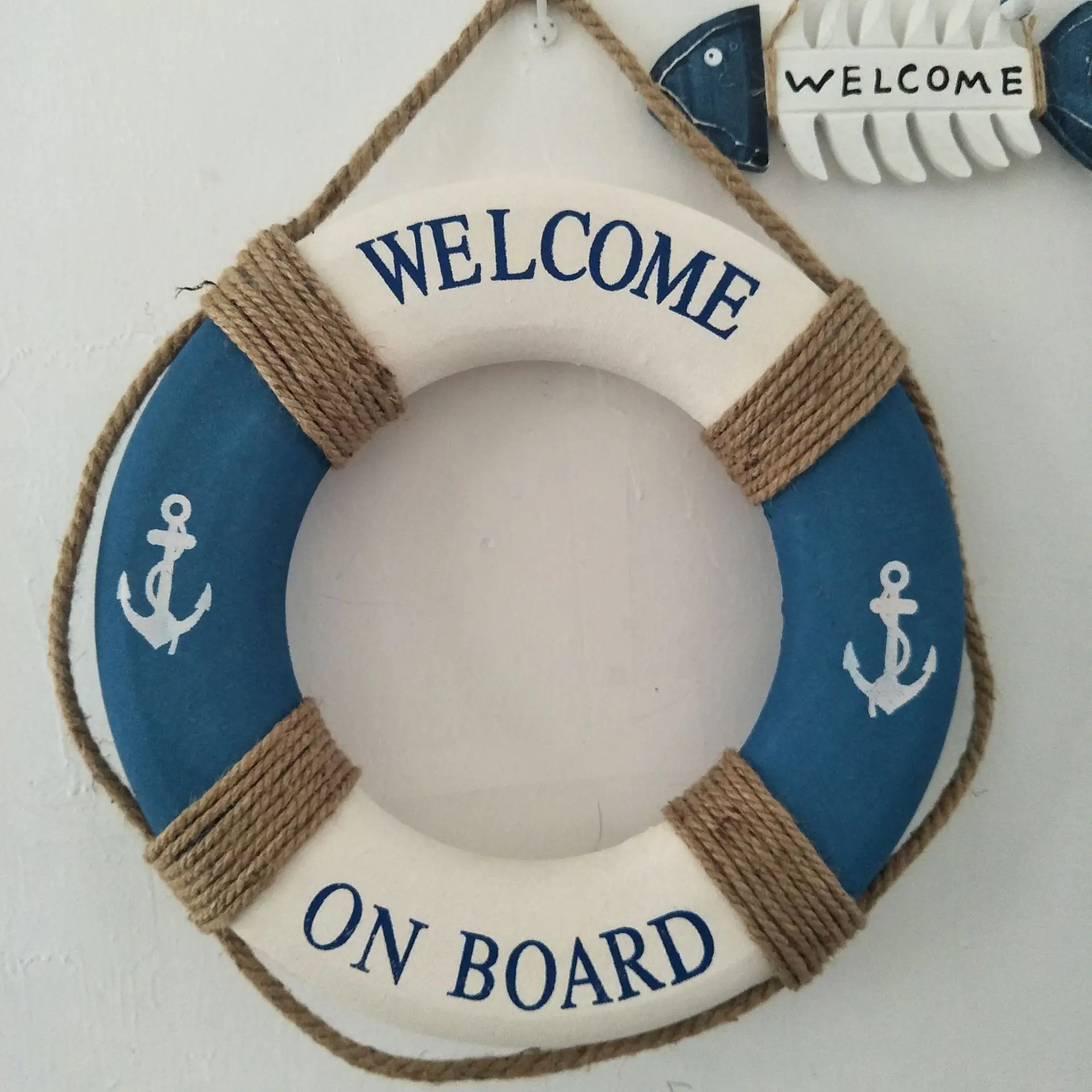 

Деревянный спасательный круг для декора