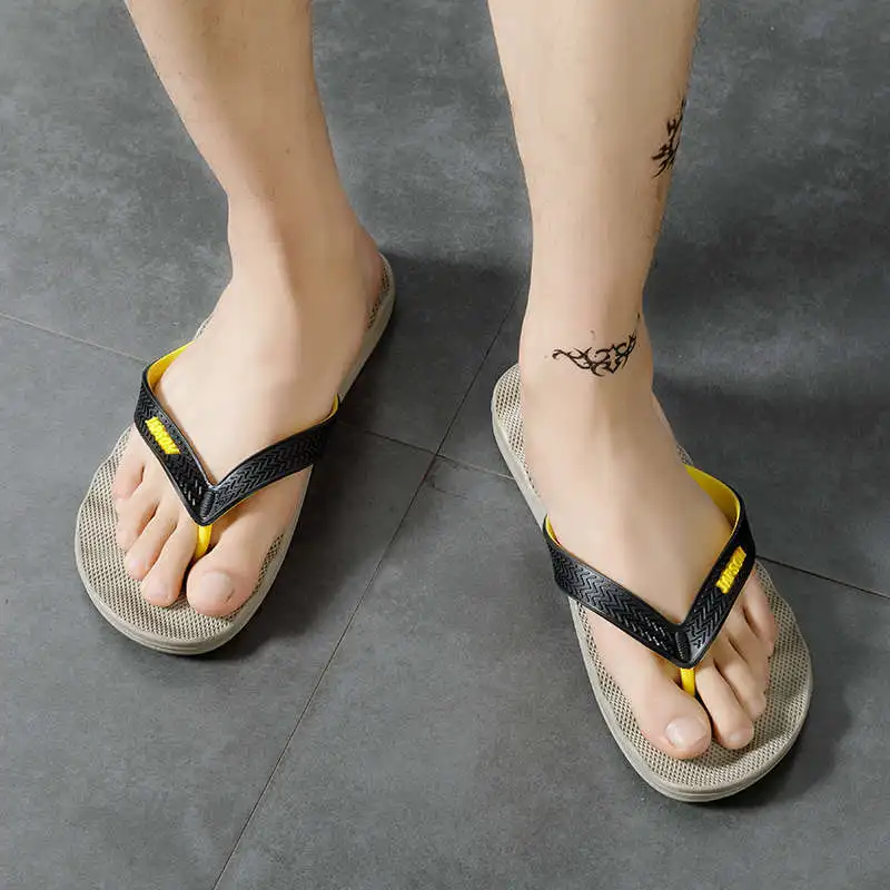 

Silver Designer Shoes Men Large Platform Men's Loafers Brand Trainer Hawaiian Slipper Chunky Trainers Summer Flip Flops Tennis