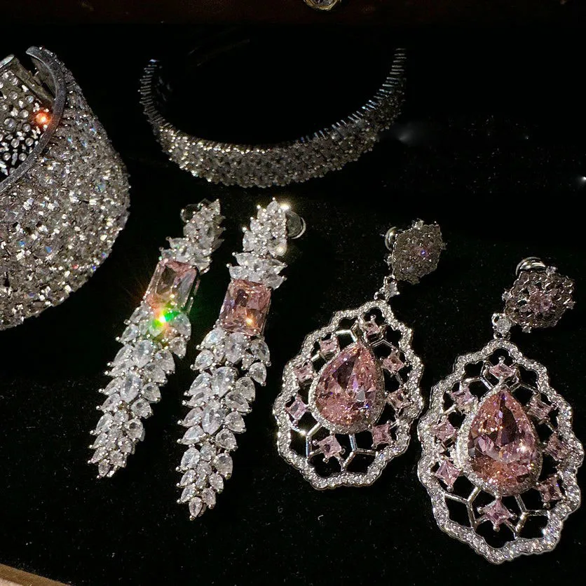 

2023 Women Escaping Princess Powder Water Drop Gem Beehive Earrings Plated with 18K Gold Sky Star Wheat Ear Zircon Bracelet