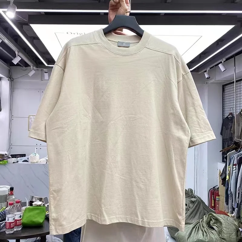 

Easy-to-wear casual short sleeve t-shirt