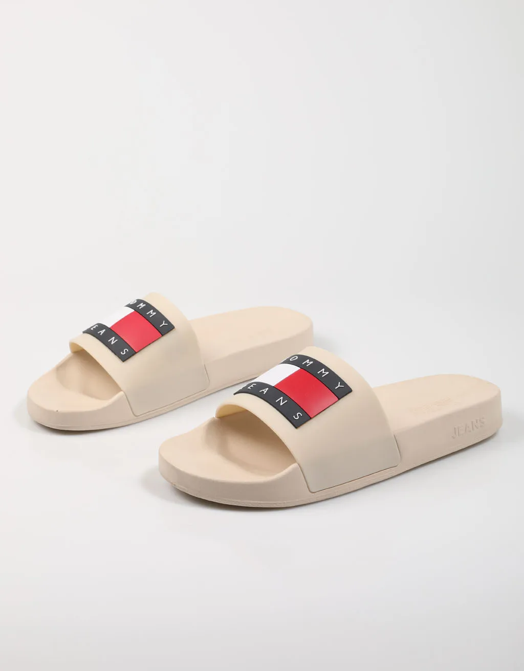 Вьетнамки TOMMY HILFIGER EN0EN01889ACM бежевые кожаные женские-бежевые для женщин 78628 |