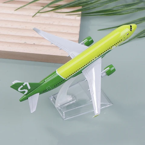 Модель самолета MYPANDA Airbus A320  зеленый металл 1:400