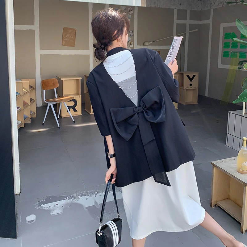 ΠΠ΅Π½ΡΠΊΠΈΠΉ Π±Π»Π΅ΠΉΠ·Π΅Ρ Ρ Π±Π°Π½ΡΠΎΠΌ Π½Π° ΡΠΏΠΈΠ½Π΅, Π°ΠΆΡΡΠ½ΡΠΉ ΠΏΠΈΠ΄ΠΆΠ°ΠΊ Ρ ΠΊΠΎΡΠΎΡΠΊΠΈΠΌ ΡΡΠΊΠ°Π²ΠΎΠΌ ΠΈ ΡΠ΅ΠΏΠΎΡΠΊΠΎΠΉ, ΡΠ»ΠΈΡΠ½Π°Ρ ΠΎΠ΄Π΅ΠΆΠ΄Π° ΡΠ²ΠΎΠ±ΠΎΠ΄Π½ΠΎΠ³ΠΎ ΠΊΡΠΎΡ, ΡΠ»Π΅Π³Π°Π½ΡΠ½ΡΠΉ ΠΏΠΎΠ²ΡΠ΅Π΄Π½Π΅Π²Π½ΡΠΉ ΠΆΠ°ΠΊΠ΅Ρ Π² ΠΠΎΡΠ΅ΠΉΡΠΊΠΎΠΌ ΡΡΠΈΠ»Π΅, X1202, Π»Π΅ΡΠΎ 2023 ΠΠ΅Π½ΡΠΊΠΈΠΉ Π±Π»Π΅ΠΉΠ·Π΅Ρ Ρ Π±Π°Π½ΡΠΎΠΌ Π½Π° ΡΠΏΠΈΠ½Π΅, Π°ΠΆΡΡΠ½ΡΠΉ ΠΏΠΈΠ΄ΠΆΠ°ΠΊ Ρ ΠΊΠΎΡΠΎΡΠΊΠΈΠΌ ΡΡΠΊΠ°Π²ΠΎΠΌ ΠΈ ΡΠ΅ΠΏΠΎΡΠΊΠΎΠΉ, ΡΠ»ΠΈΡΠ½Π°Ρ ΠΎΠ΄Π΅ΠΆΠ΄Π° ΡΠ²ΠΎΠ±ΠΎΠ΄Π½ΠΎΠ³ΠΎ ΠΊΡΠΎΡ, ΡΠ»Π΅Π³Π°Π½ΡΠ½ΡΠΉ ΠΏΠΎΠ²ΡΠ΅Π΄Π½Π΅Π²Π½ΡΠΉ ΠΆΠ°ΠΊΠ΅Ρ Π² ΠΠΎΡΠ΅ΠΉΡΠΊΠΎΠΌ ΡΡΠΈΠ»Π΅, X1202, Π»Π΅ΡΠΎ 2023