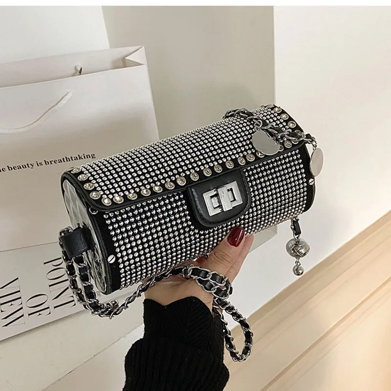 

2022 Diamond Shoulder Bag 2022 Luxury Crossbody Women Chain Messenger Bag Banquet Outdoor Phone Pocket High Quality