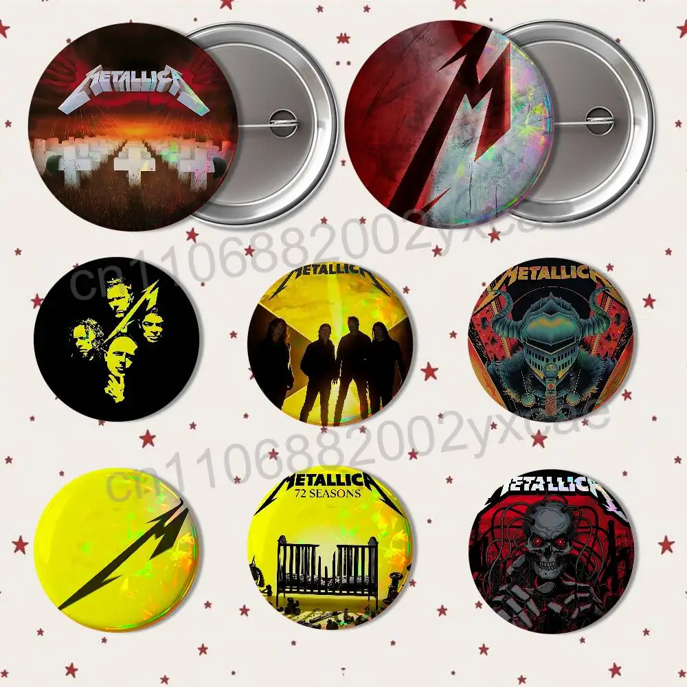 Фото Значок-брошь Metallica Round Exquisite Badge Brooches Creative Pins (M72) — креативные значки для одежды, головных уборов, рюкзаков, подарочные аксессуары. №1