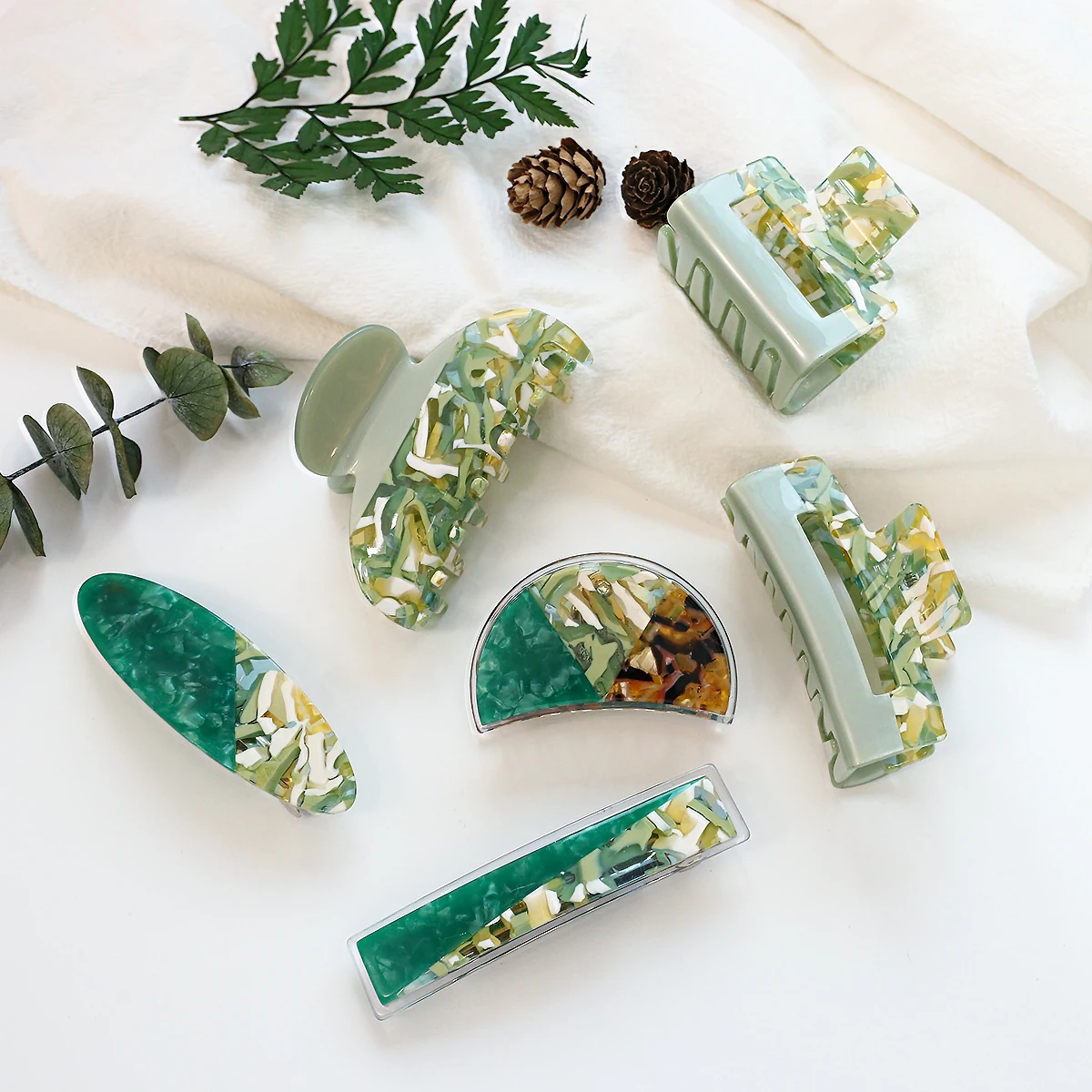 

AENSOA INS Patchwork Green Acetate Hair Claw Hair Clip for Women Girls Geometric Barrette Hair Clips Chic Hair Accessories 2022